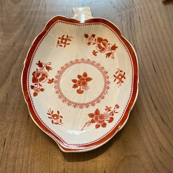 Spode Red And White Floral Leaf Plate, England W89 Pottery, Trinket Soap Dish - Picture 1 of 3
